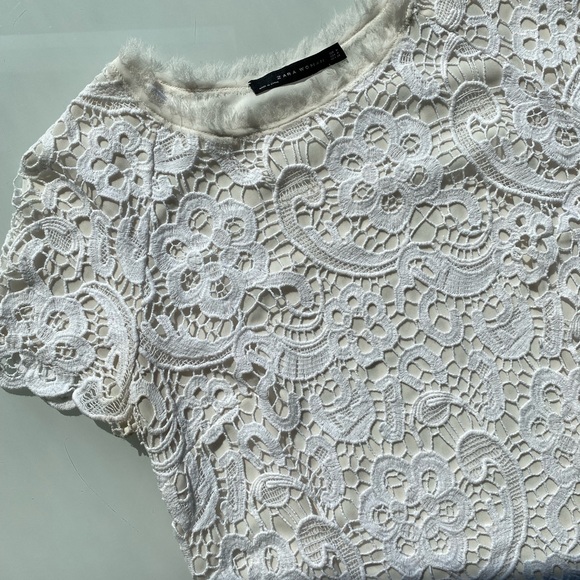Bundle of 2 lace tops - Picture 8 of 9